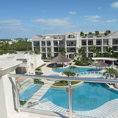 The Atrium Resort Grace Bay Exteriér fotografie