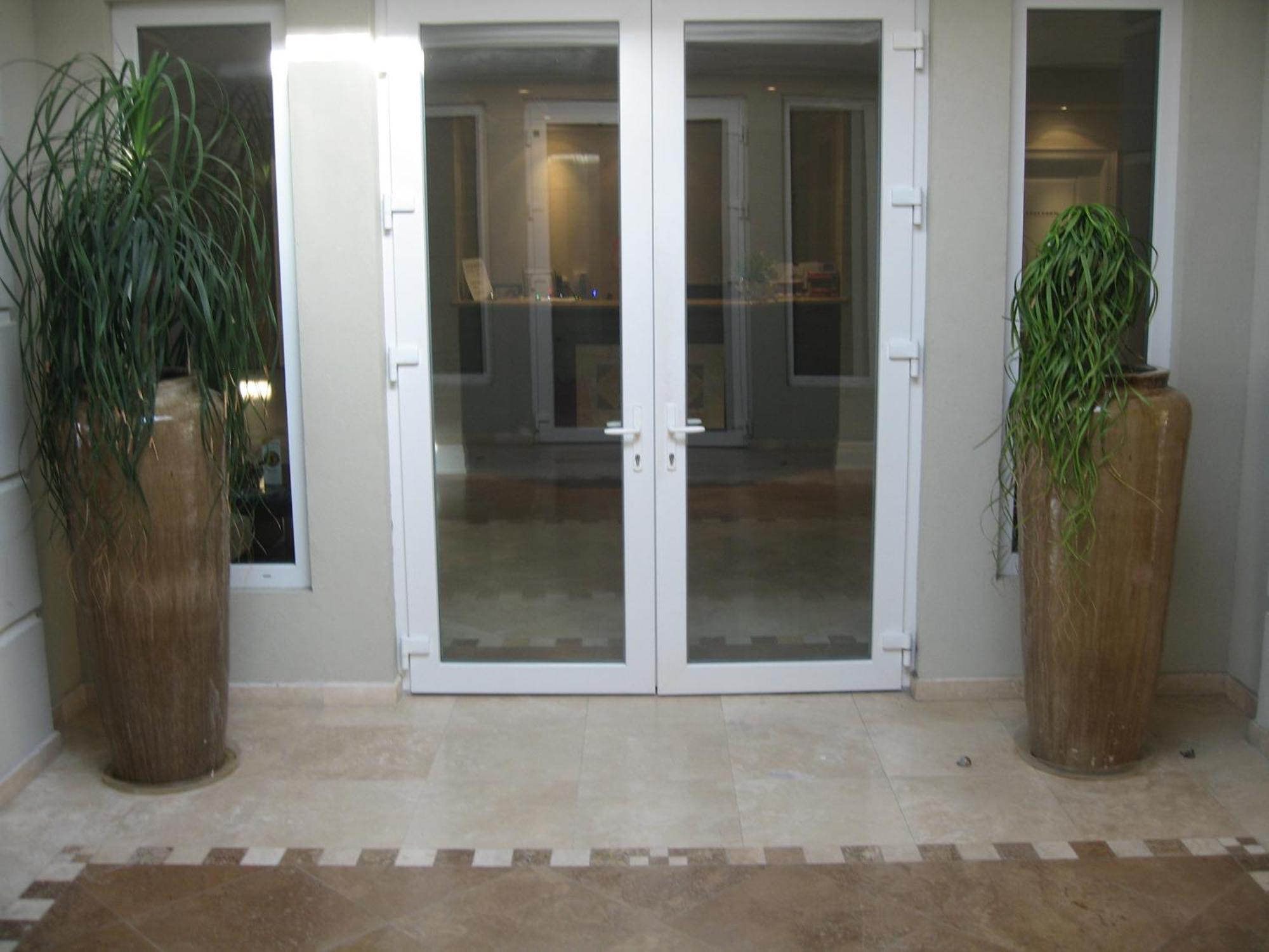 The Atrium Resort Grace Bay Exteriér fotografie