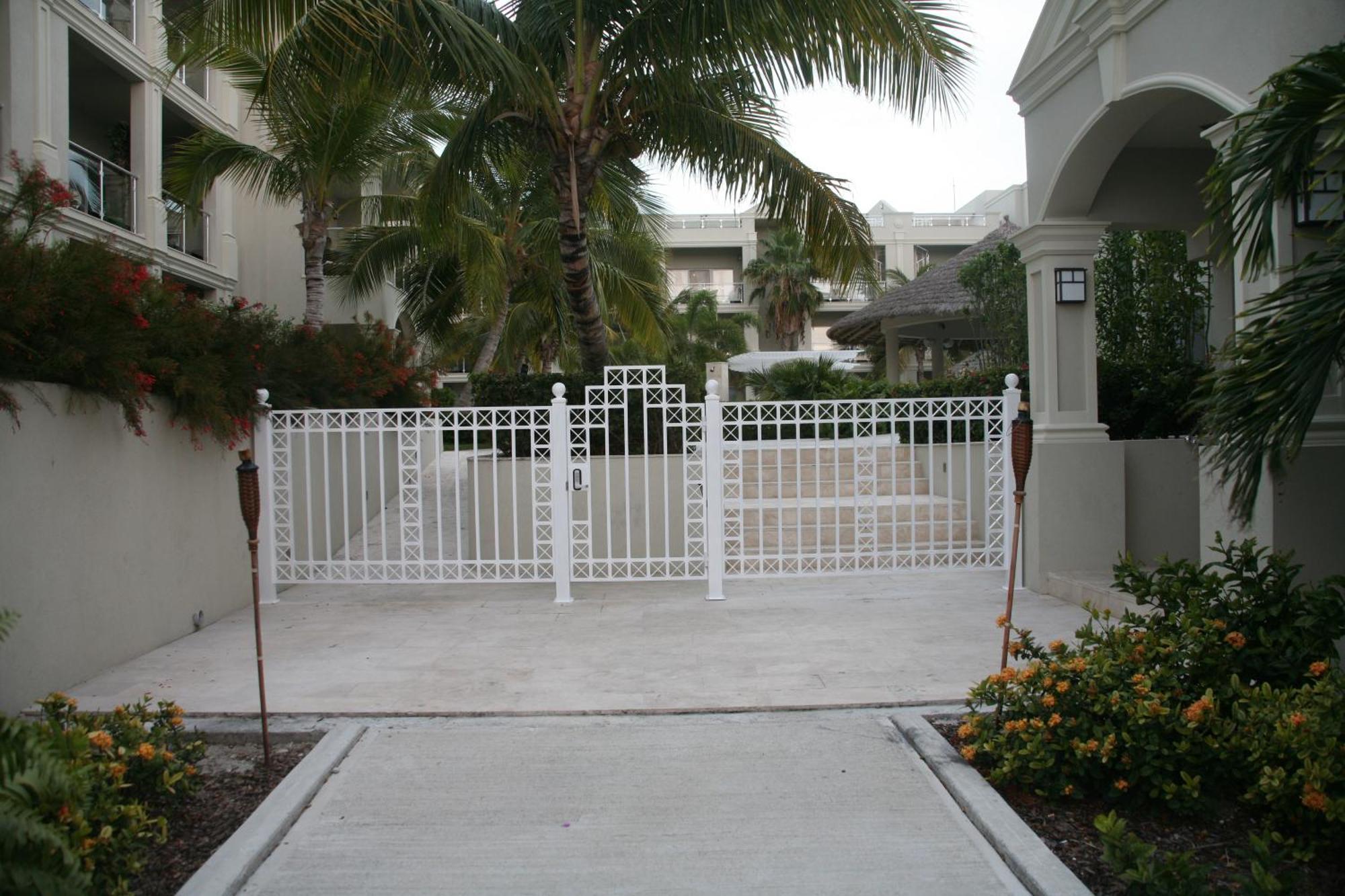 The Atrium Resort Grace Bay Exteriér fotografie